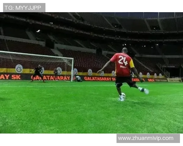 桂林足球赛场冲突引发关注球员打架事件背后的深层原因探讨